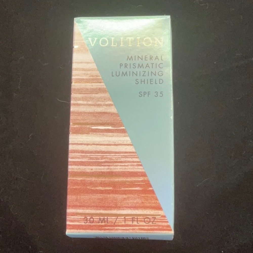 VOLITION Mineral Prismatic Luminizing Shield SPF 35